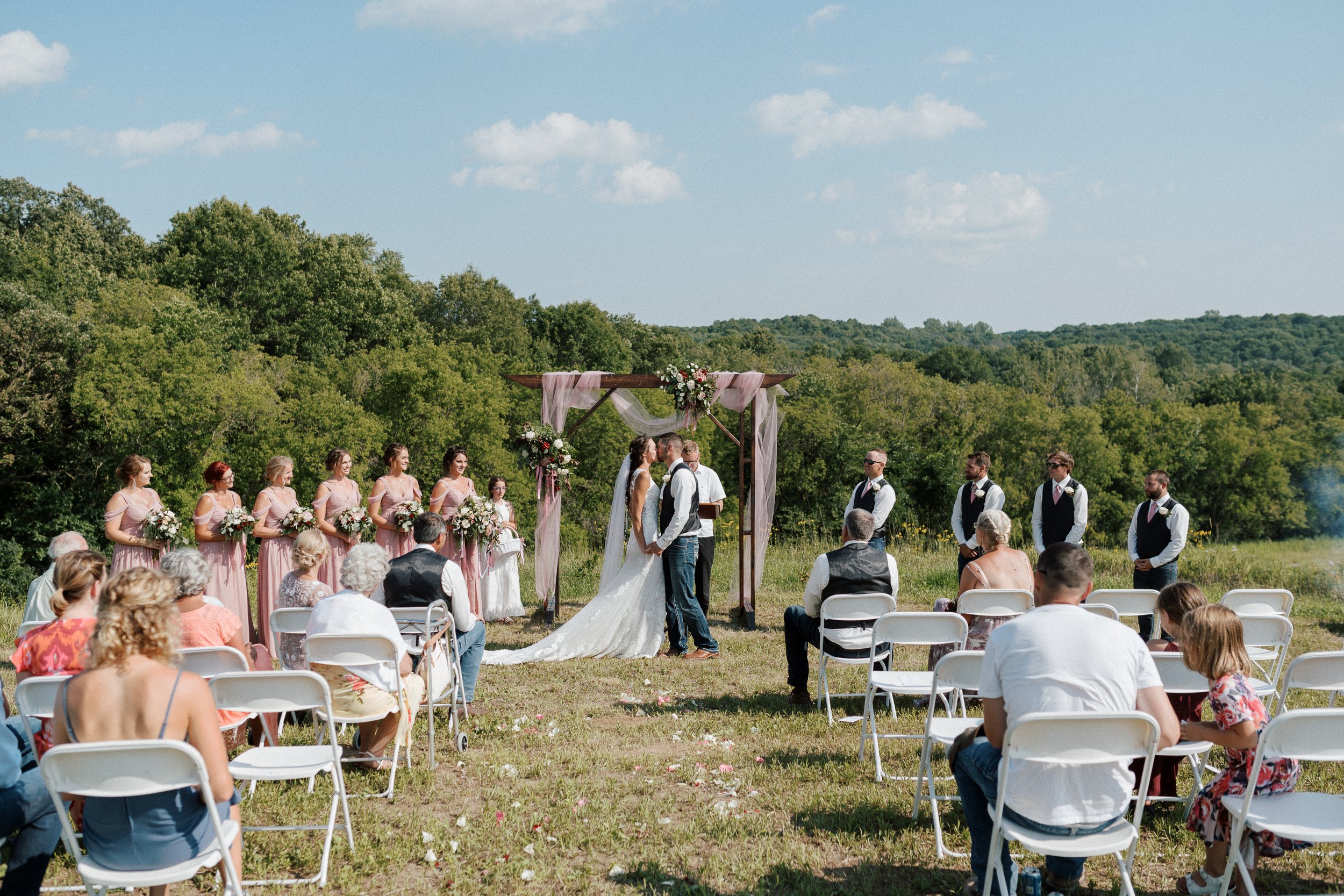 wedding ceremony in southern minnesota