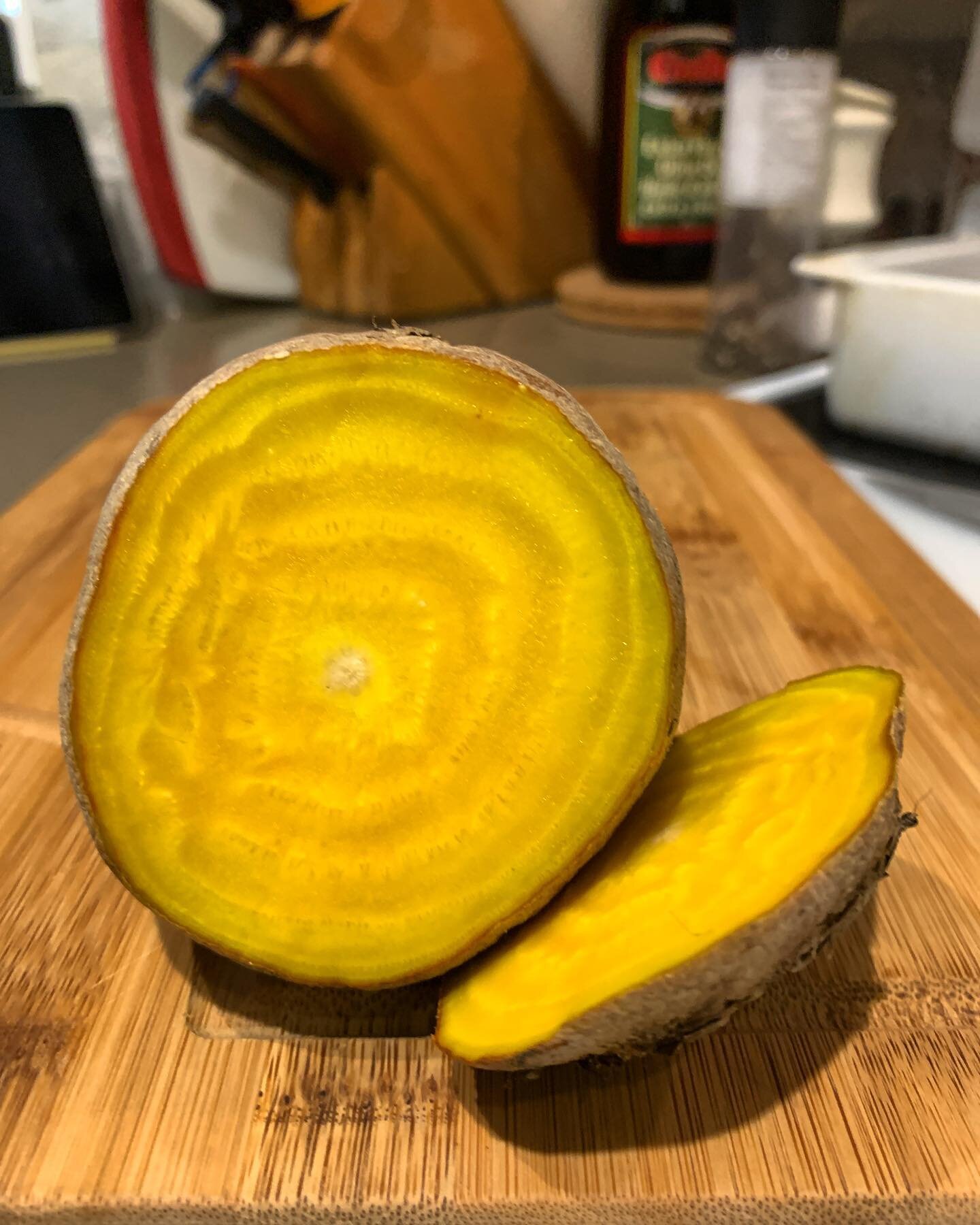 This yellow beet colour ! 💛💛💛