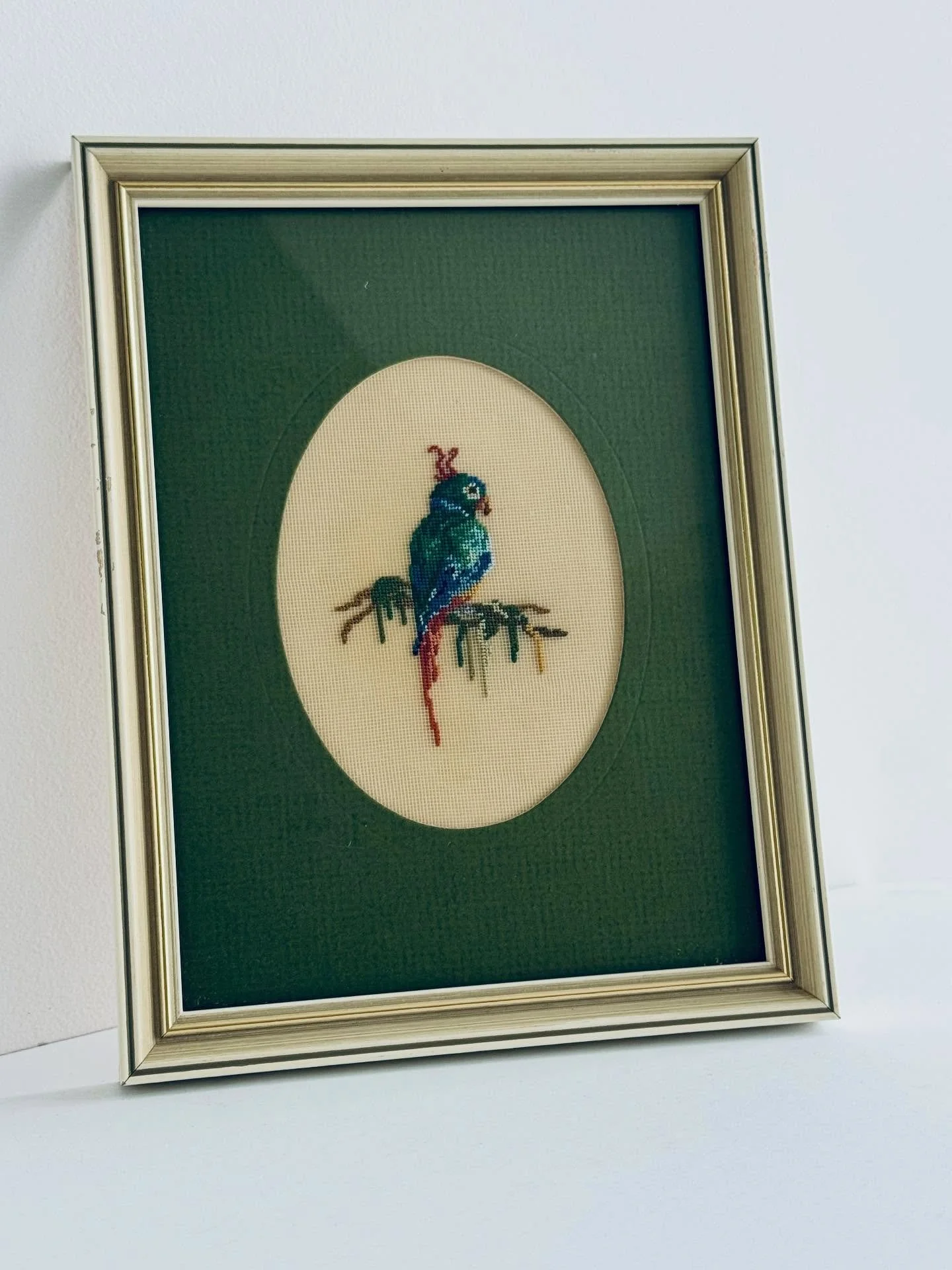 Pretty little vintage petit point - a fading art form.