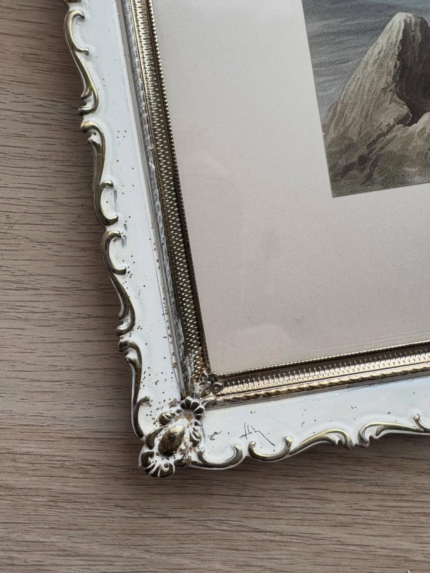 MCM vintage decorative frame with a beautiful detailed, filigree-style edge. 5x7&rdquo;
Vintage baroque-style decorative frame. 8&rdquo;x10&rdquo;