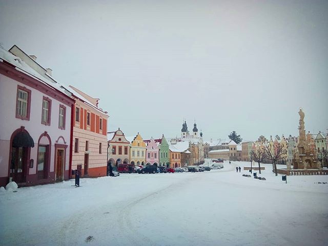 On the way out of beautiful #Telč on this snowy Sunday morning. Back to the city I go.
#travel #cz #outhereCZ #getoutthere #CzechRepublic #CZ