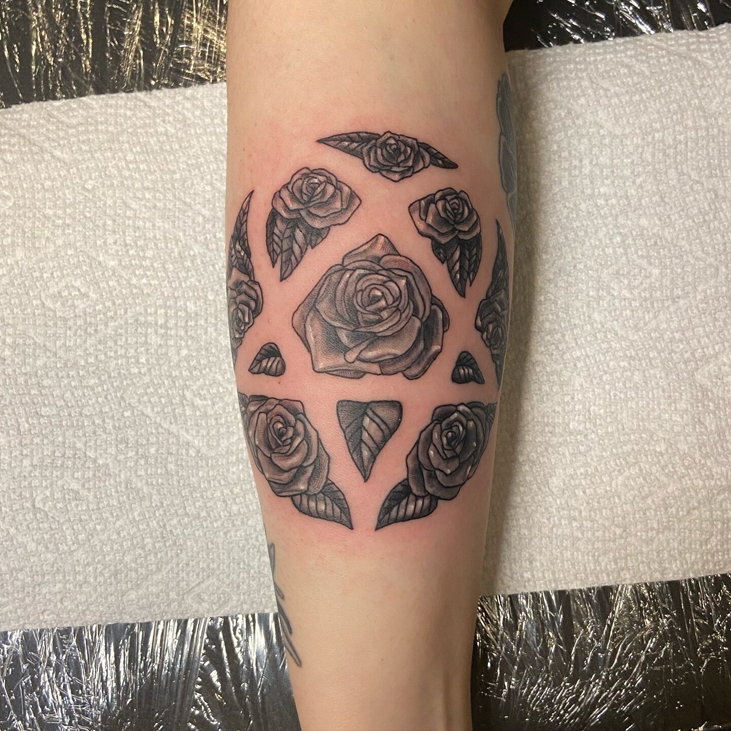 Heartagram from a couple weeks ago. Thanks Deja 😎
-
-
-
-
-
-
#heartagram #him #cky #jerseyshore #tuckerton #shorelinetattoo #shorelinetattooandpiercing #doctattoos