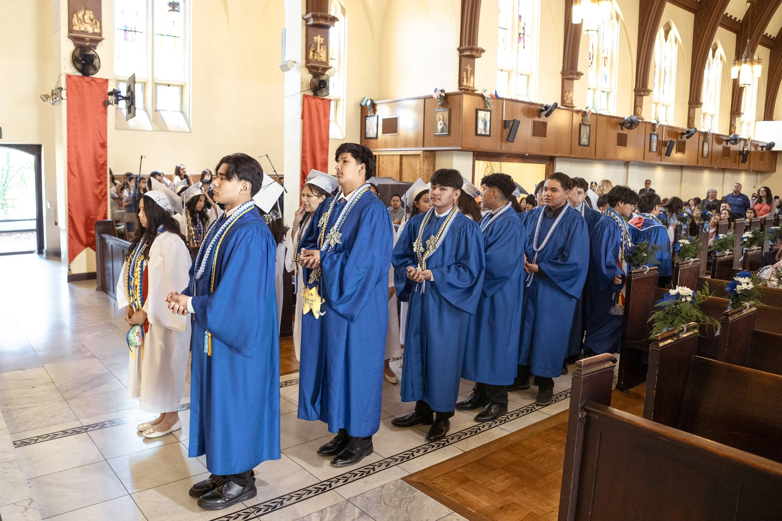 IHM_GRADUATION_CLASS2025_0244_Social.jpg