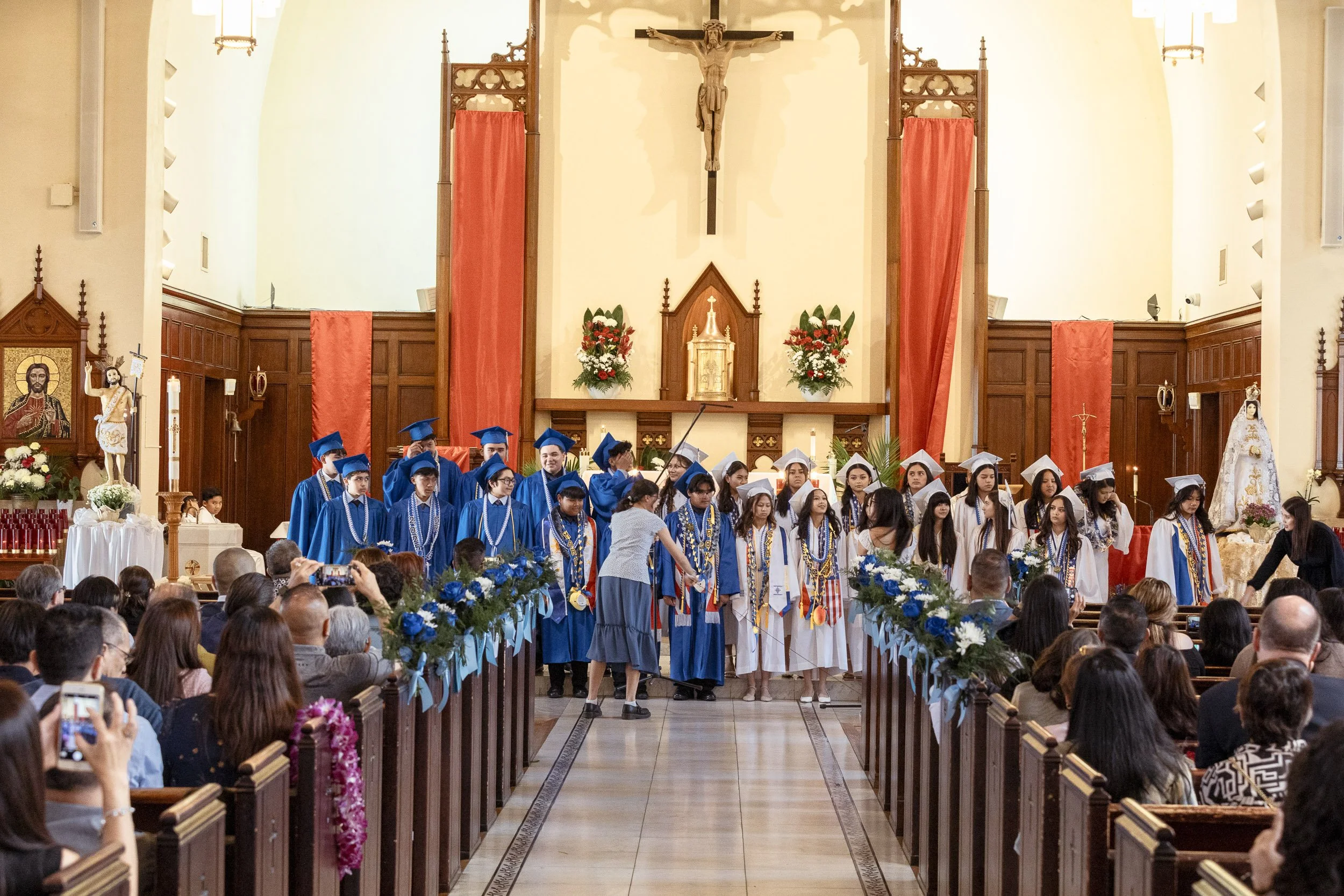 IHM_GRADUATION_CLASS2025_0480_Social.jpg