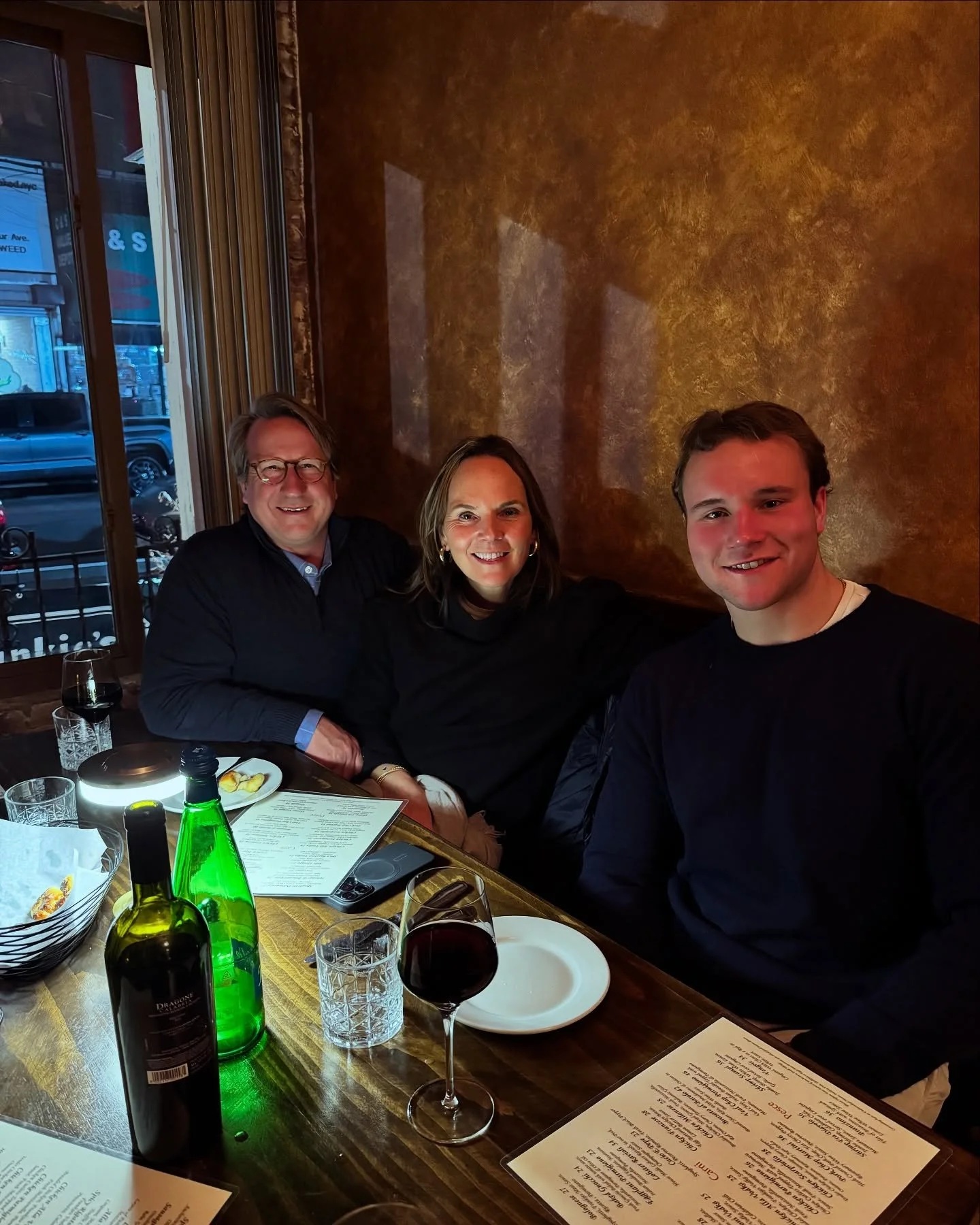 there is little I love more than a cozy dinner with the ones I love.