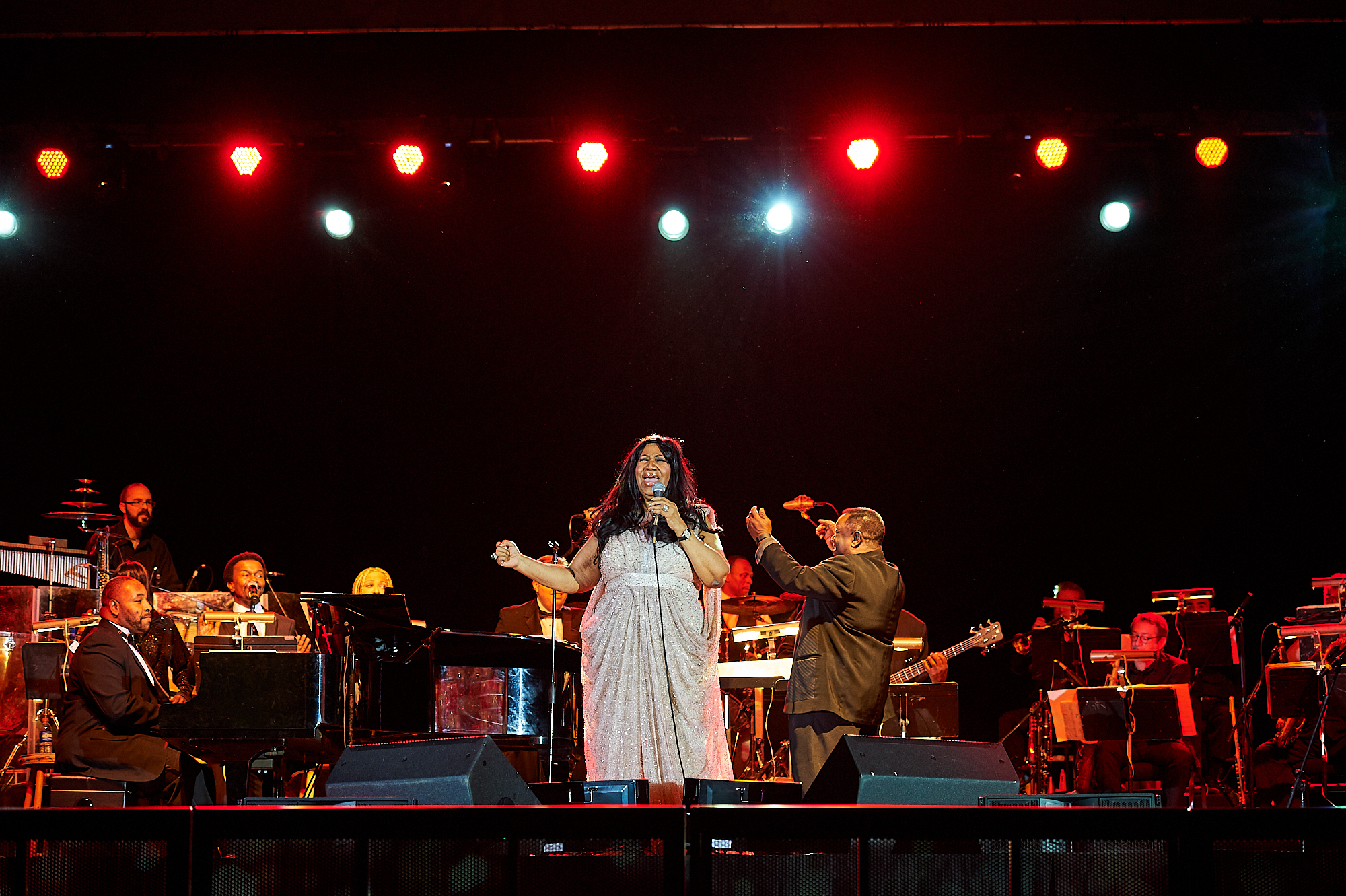  Aretha Franklin performs in the Sanford Field House as part of the Kerschner Family Series Global Leaders at Colgate University. 