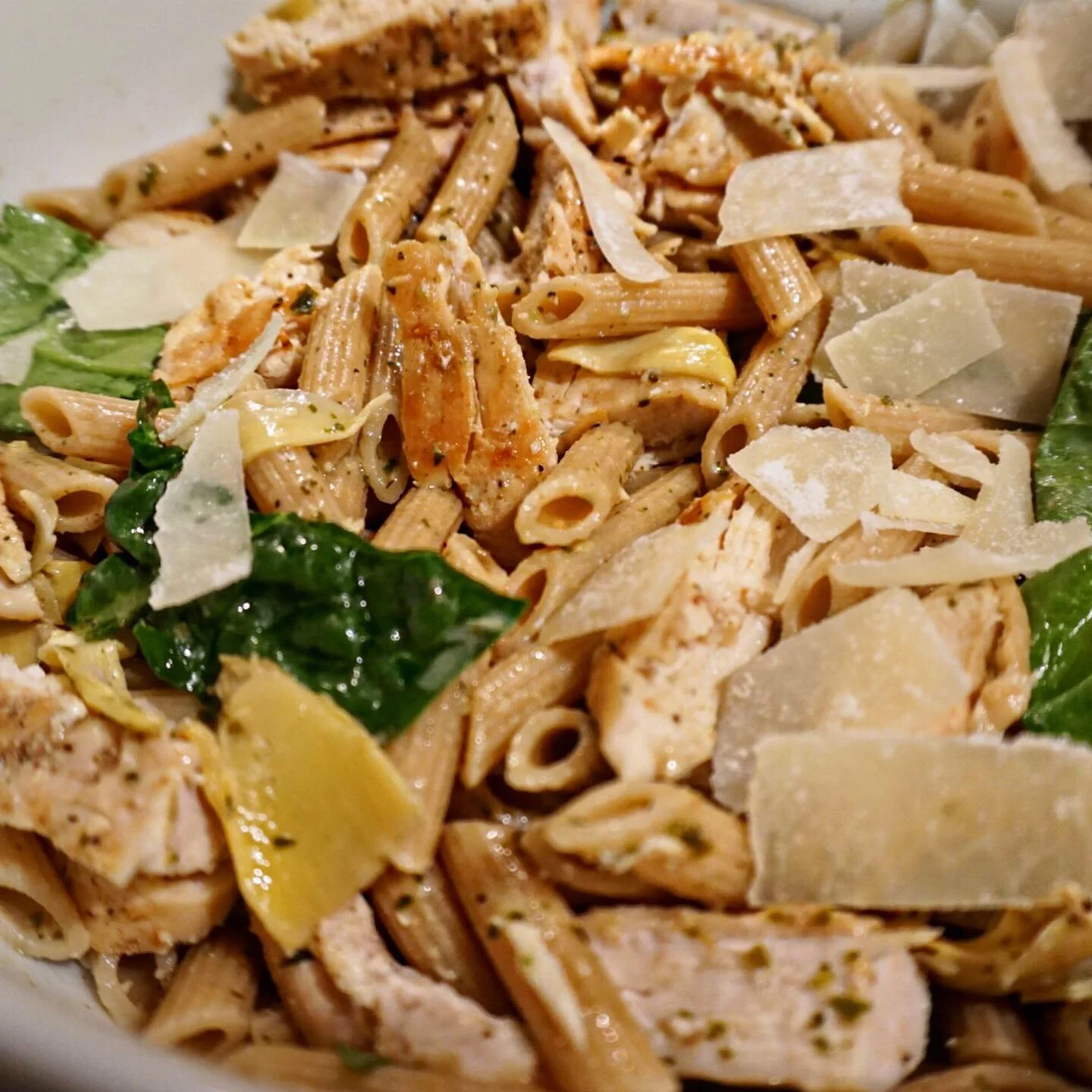 Chicken, Artichoke, &amp; Pesto Pasta