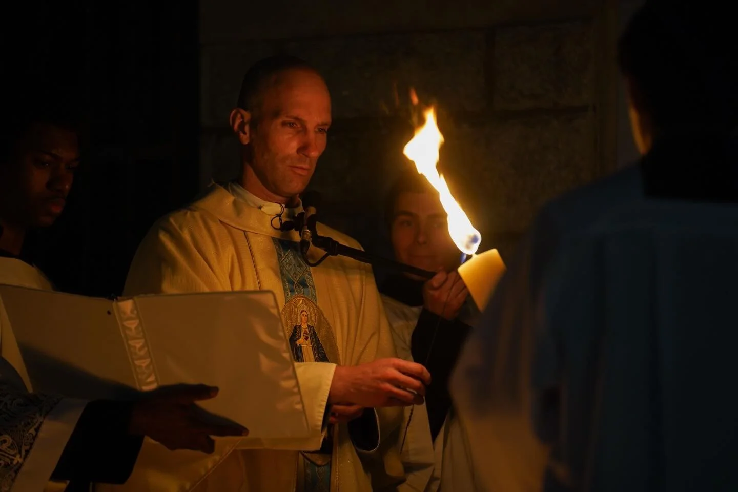 &ldquo;The Light of Christ, thanks be to God!&rdquo; &bull; The Easter Vigil was a beautiful moment filled with light, music, and God&rsquo;s glory and love. It was a true joy to witness the baptisms of our 18 catechumens, and we can&rsquo;t wait to 