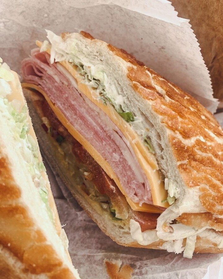 Never underestimate the power of a truly good sandwich💚

...on a fresh Dutch Crunch

Come get yours at both our locations in Walnut Creek, CA📍

.
.
.
.

.

#walnutcreek #walnutcreekca #walnutcreekdowntown #bayareaeats #walnutcreekrestaurants #itali