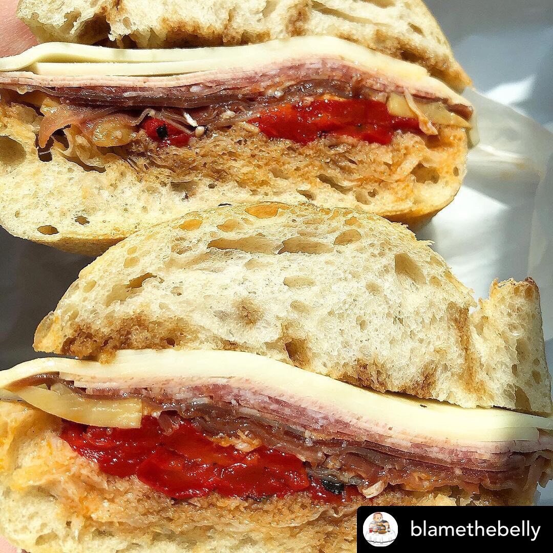 What a great shot by our customer Posted @blamethebelly ⬇️

@genovadeli helping me satisfy my cravings for NY Italian delis 🥖🥖🍖🍖🧀🍖#GenoaSalamiProsciuttoMortadellaProvoloneMushroomsRoastedPeppers  #Napa #DowntownNapa #ItalianHero #ItalianDeli #N