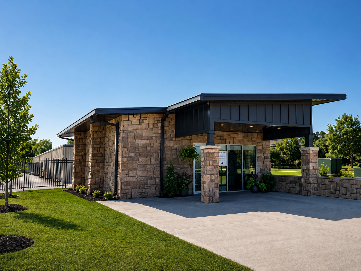 Pinnacle Storage