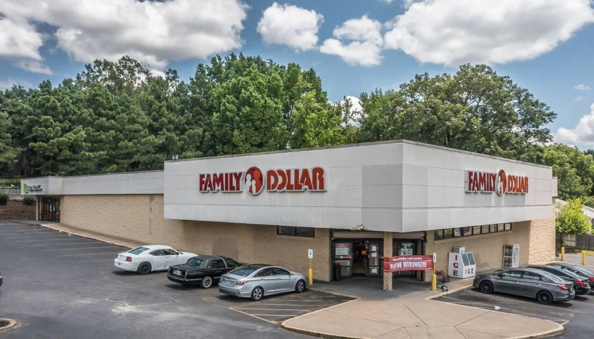 Family Dollar/H&R Block