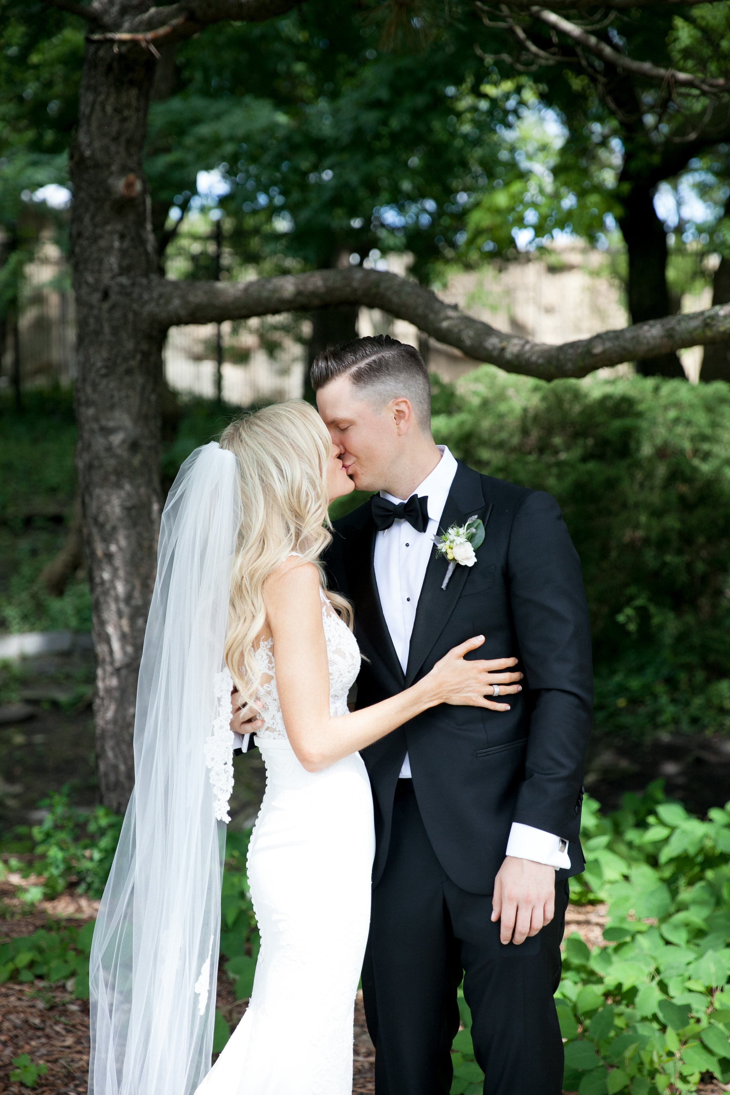 LisaDiederichPhotography_Kathryn&Charlie_ChicagoWeddingPhotographer-14.jpg