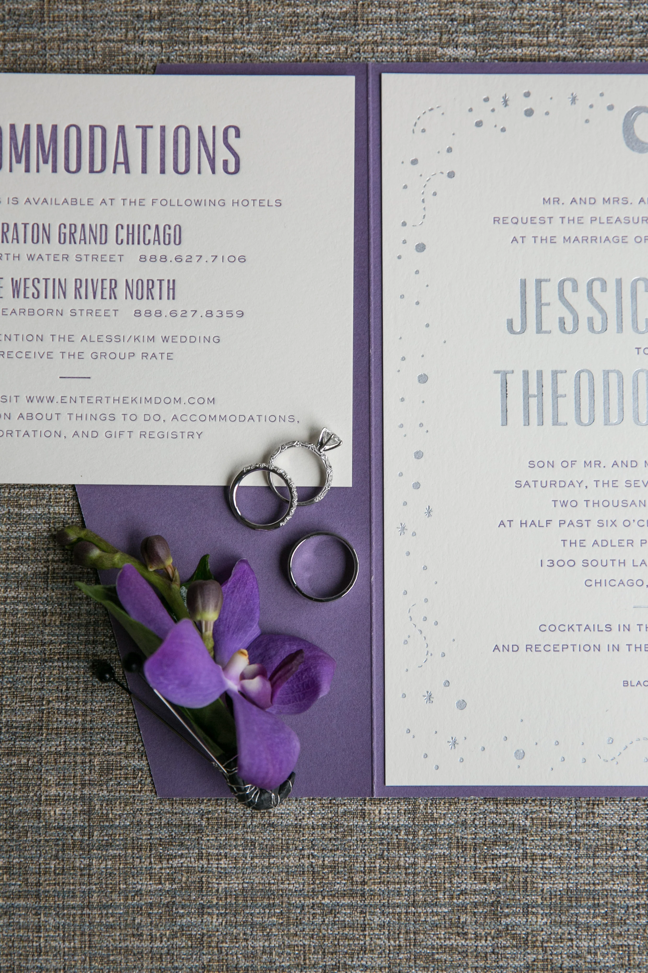 LisaDiederichPhotography_Jessica&Theo_AdlerPlanetariumWedding-1-2.jpg