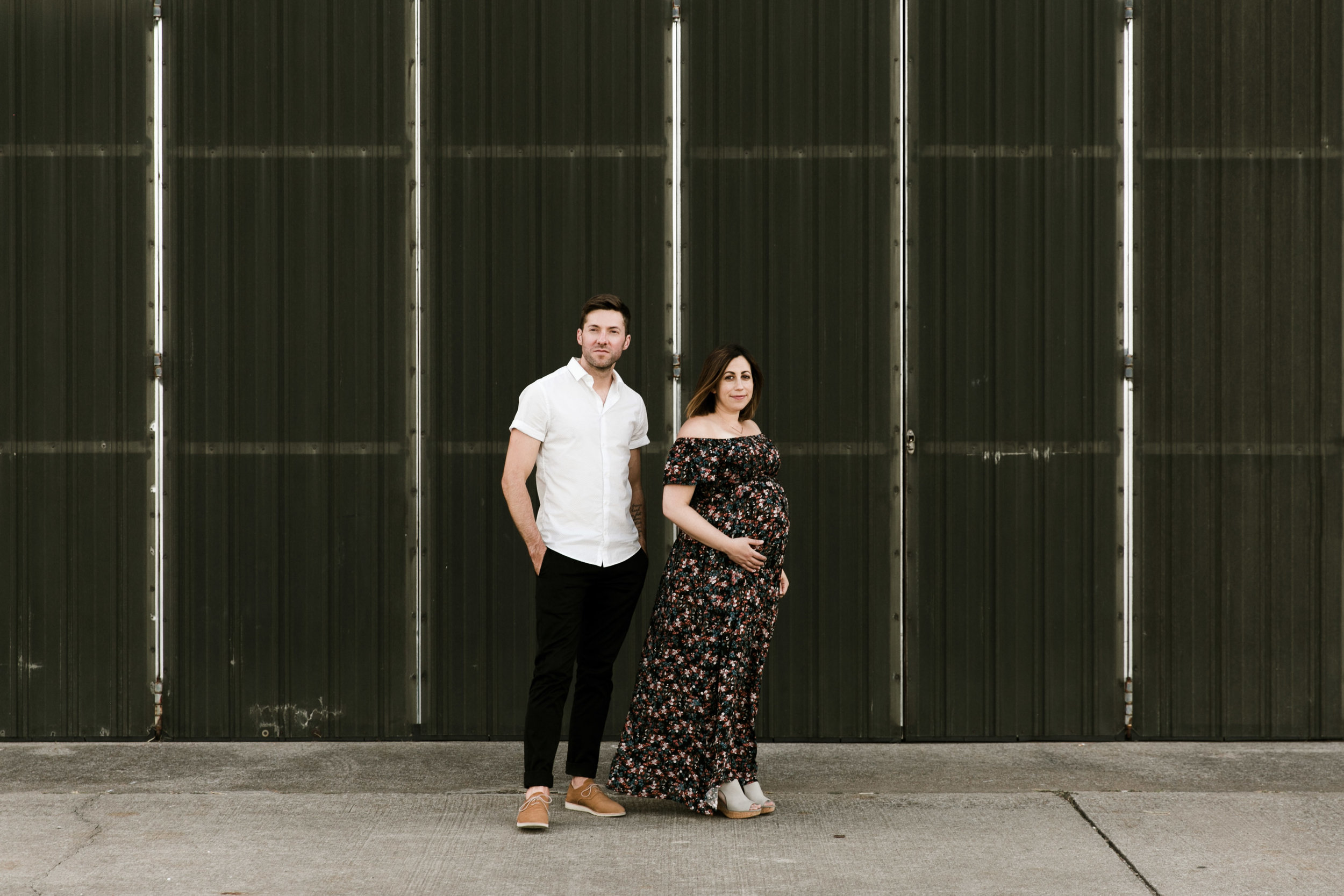 LisaDiederichPhotography_Justin&LyndiMaternitySession_Blog-16.jpg