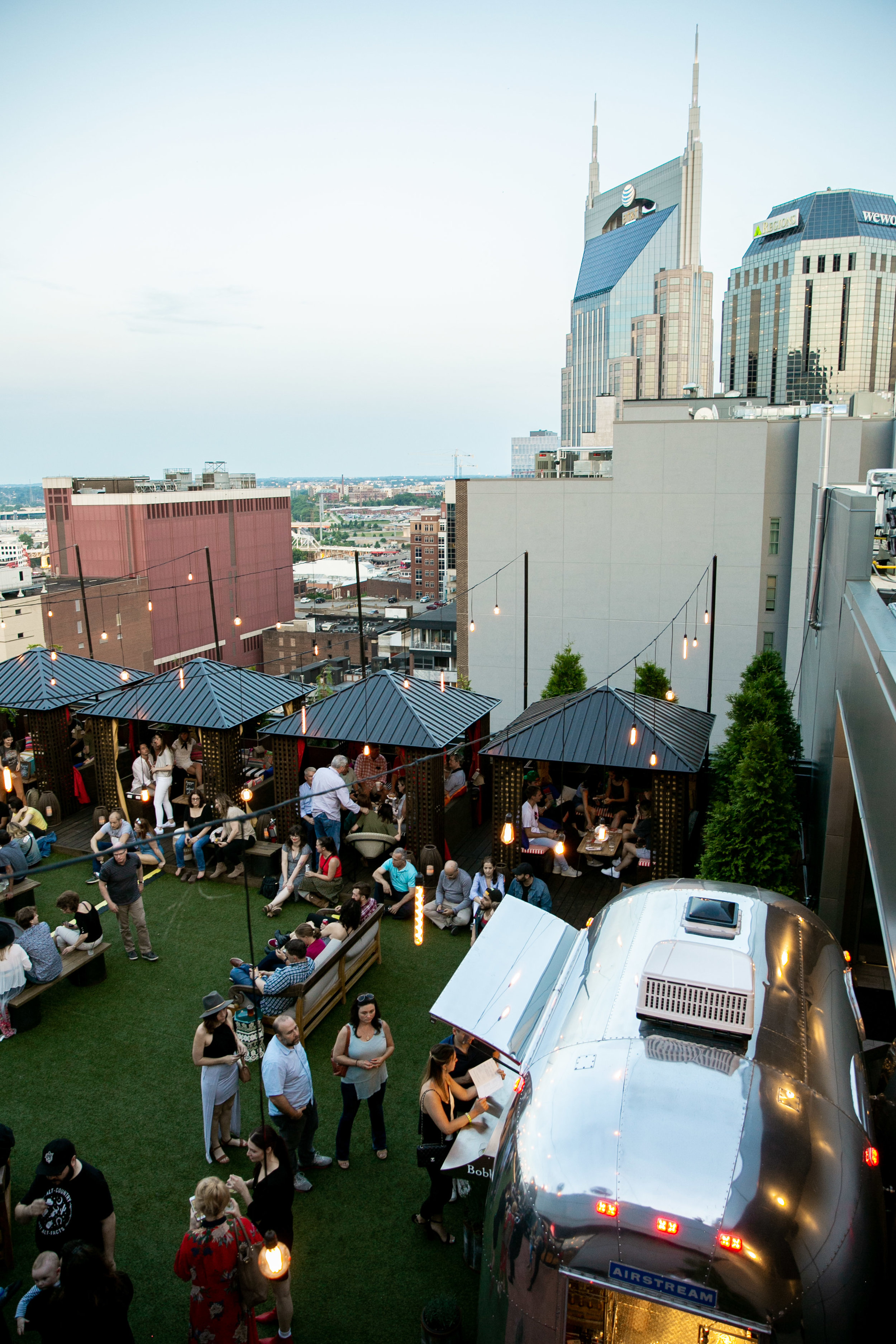 LisaDiederichPhotography_BobbyHotelSummerRooftop_Blog-39.jpg