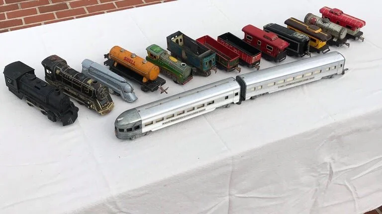 Antique Trains12.jpg