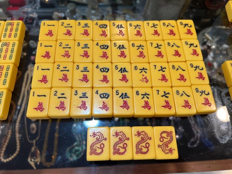 Vintage Bakelite Mahjong Set - www.