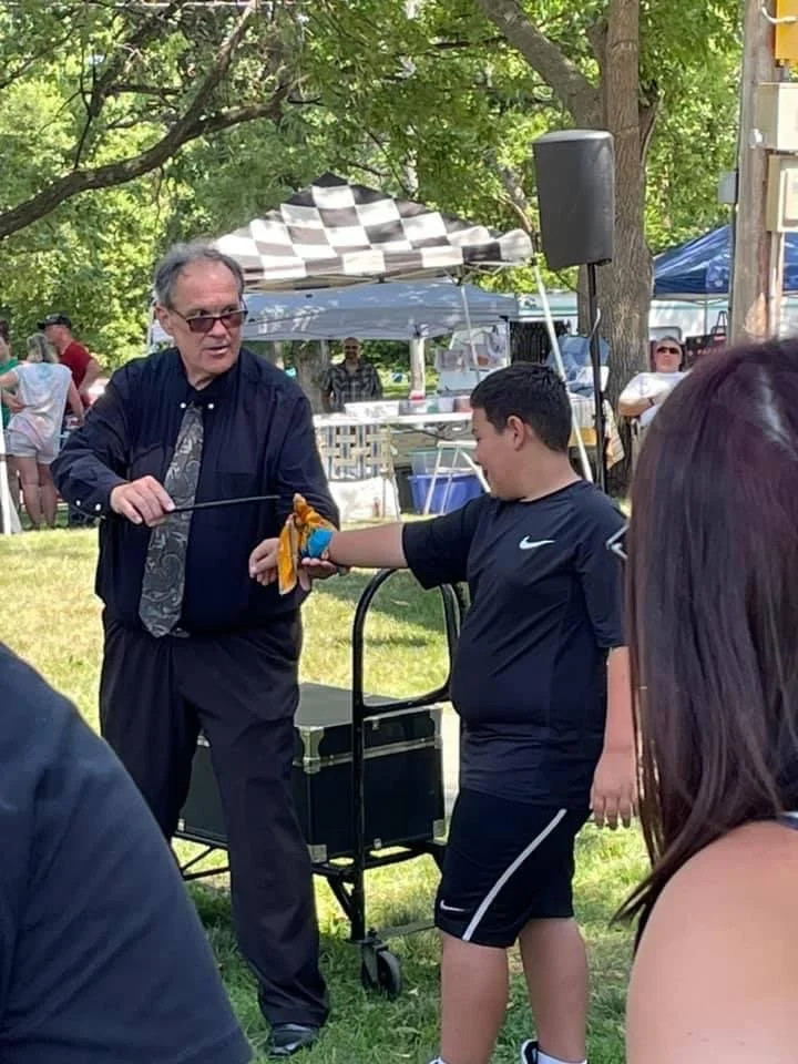 Silk through wrist in Morton MN.JPG