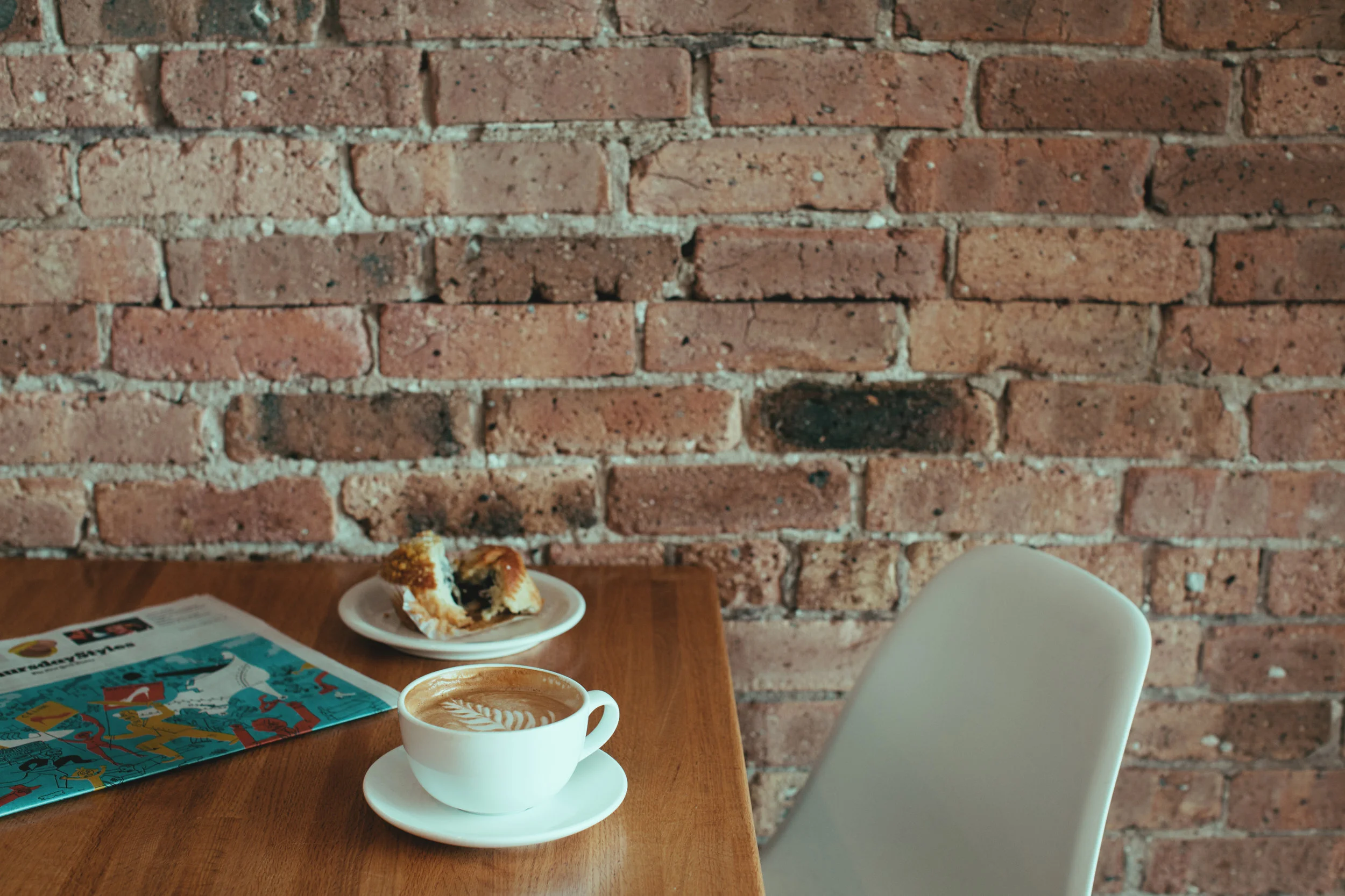 the-coffee-studio_table-chair_1.jpg