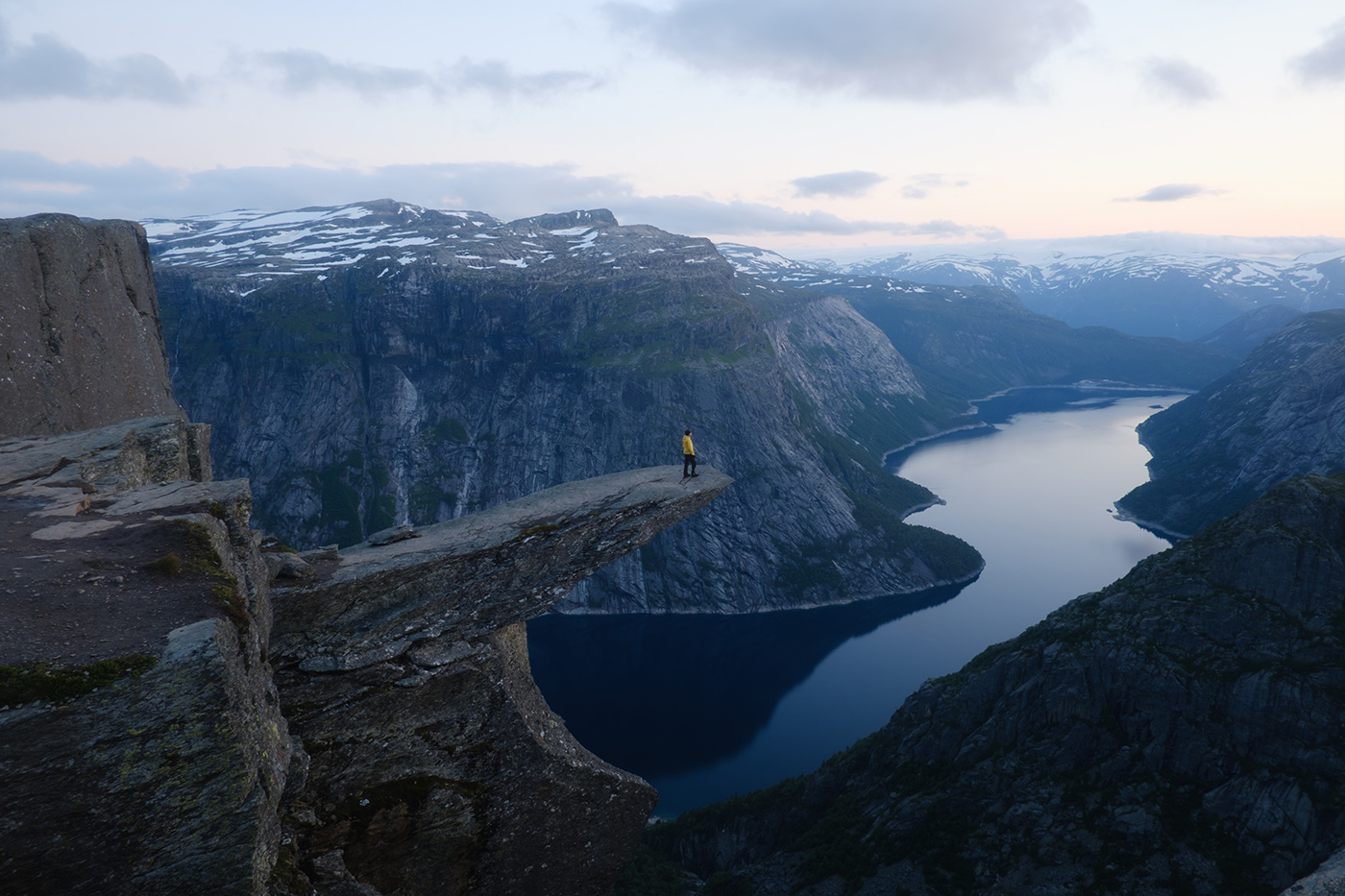 EDIT_alone-tourist-on-trolltunga-rock-PH4MGP7.jpg