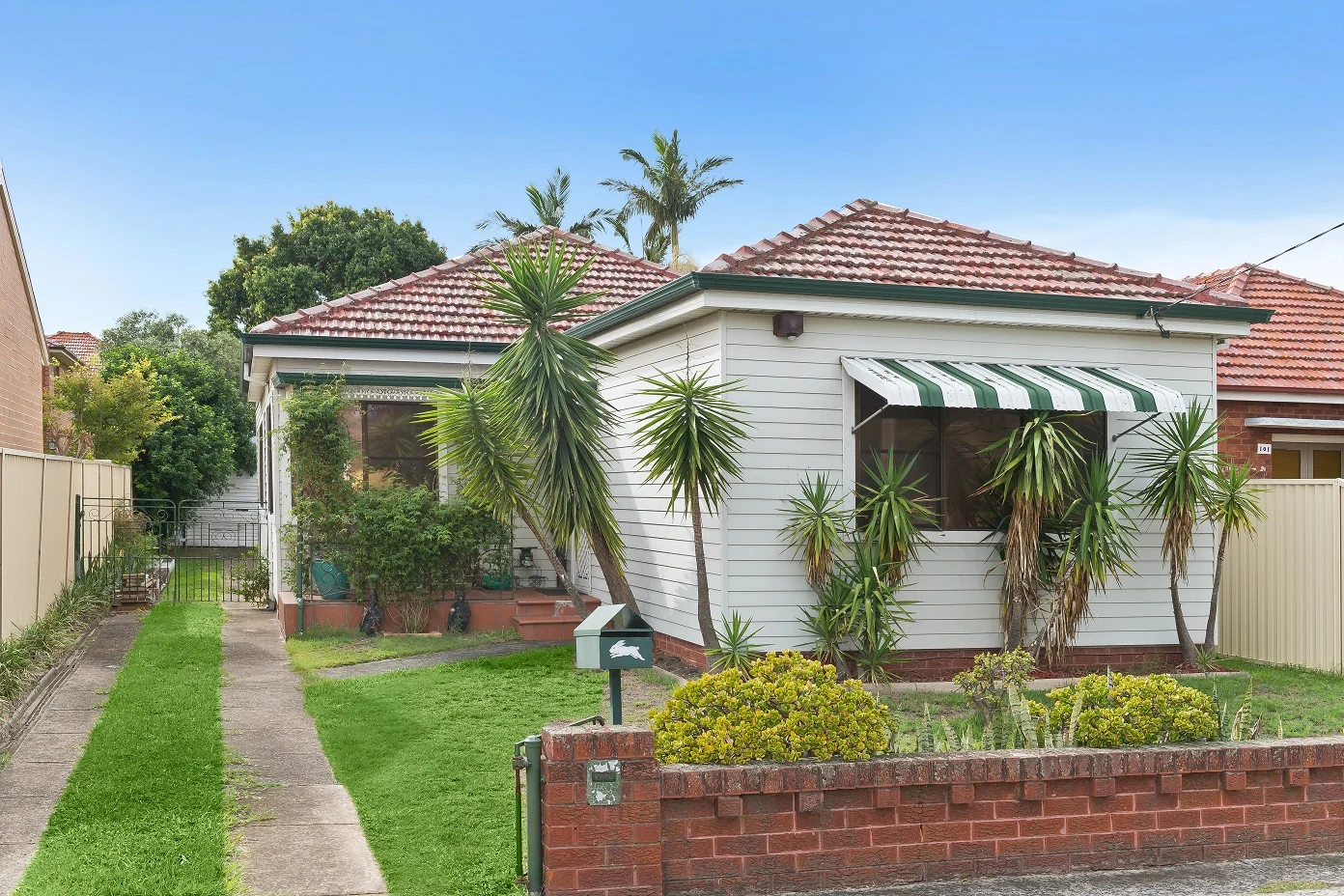 99 SUTHERLAND STREET, MASCOT