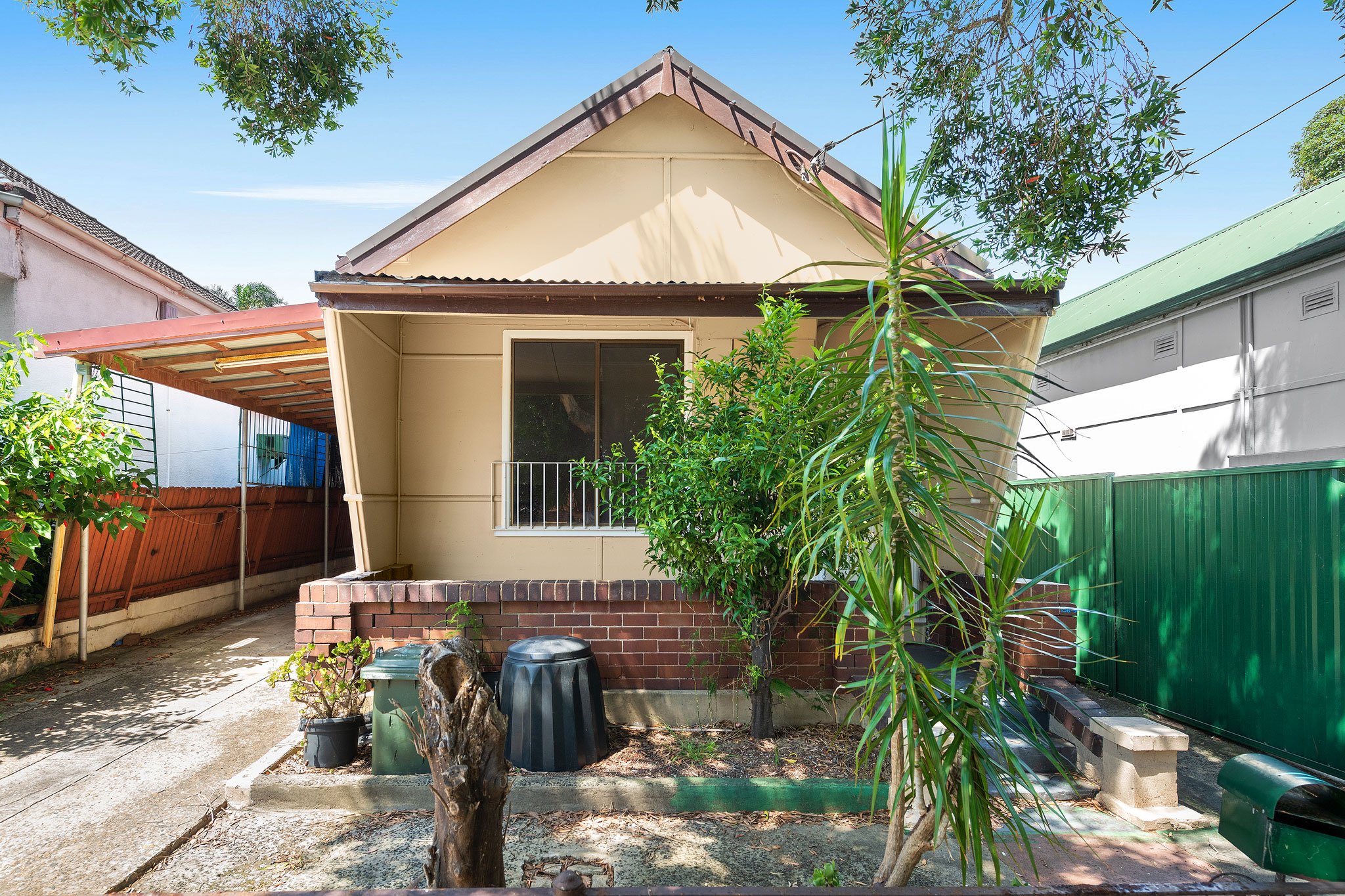 15 HENLEY STREET, ROSEBERY   -  SOLD SOLD SOLD  $1,825,000