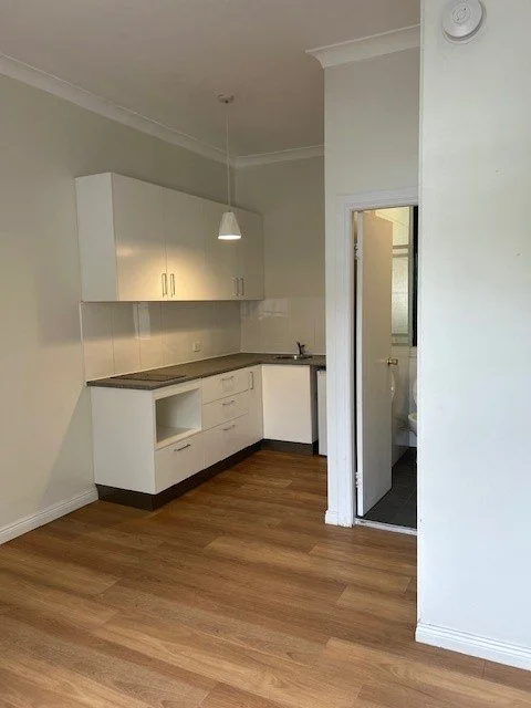 KITCHEN 1.jpg