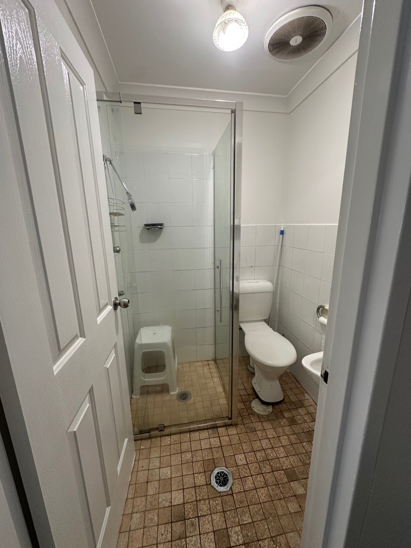 bathroom.jpeg