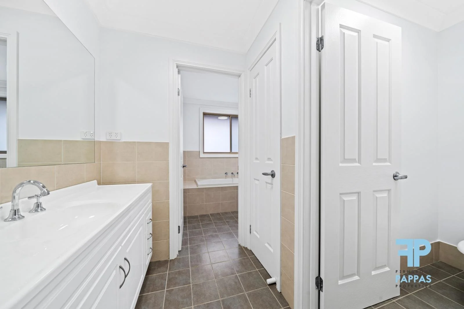 Bathroom upstairs.jpg