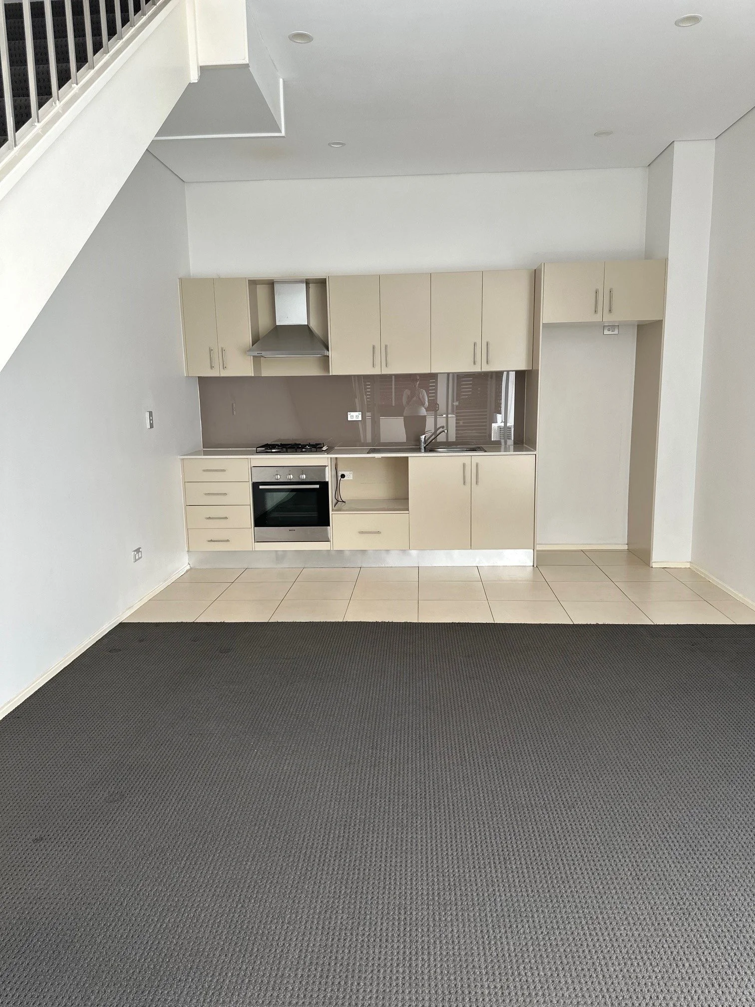 KITCHEN 1.jpg