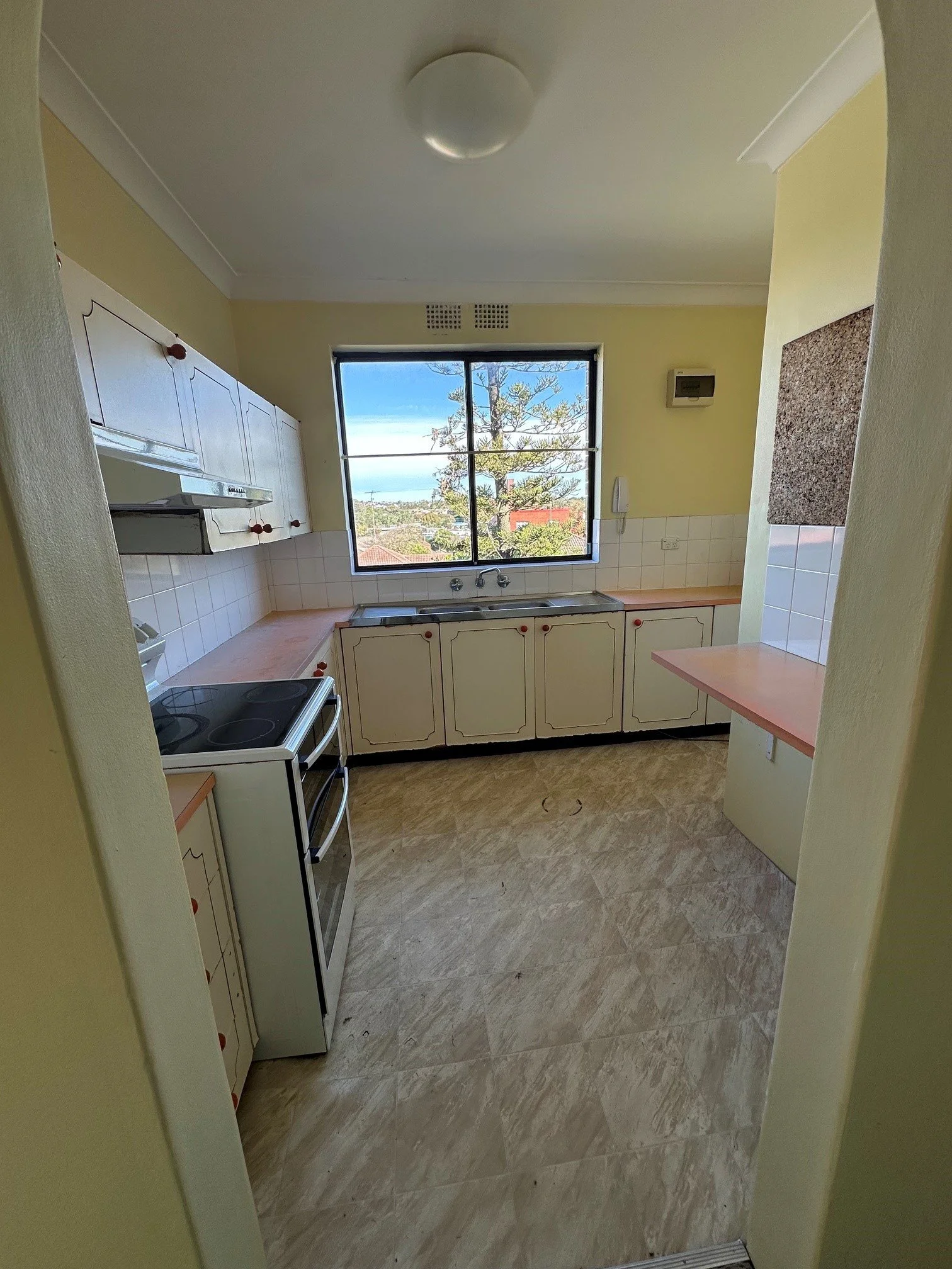 KITCHEN 4.jpg