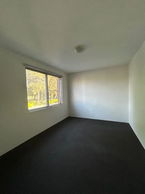 Main bedroom 1.jpg