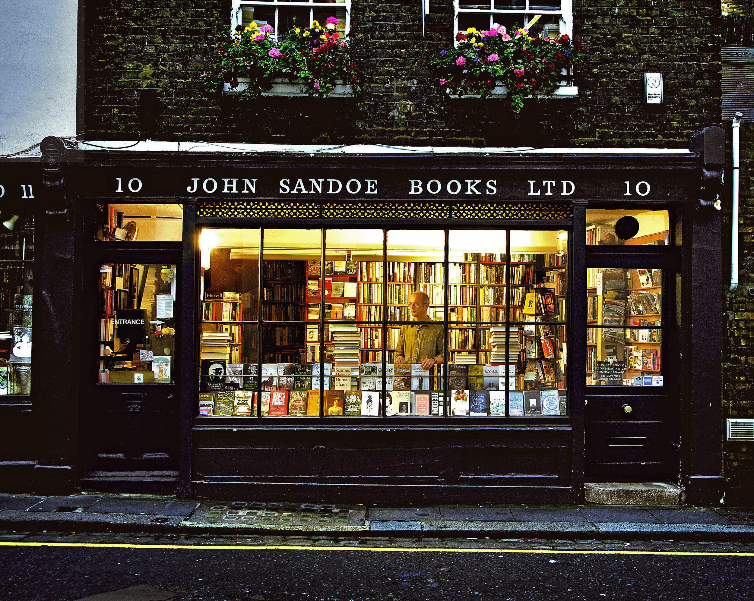 use_bookshop.jpg