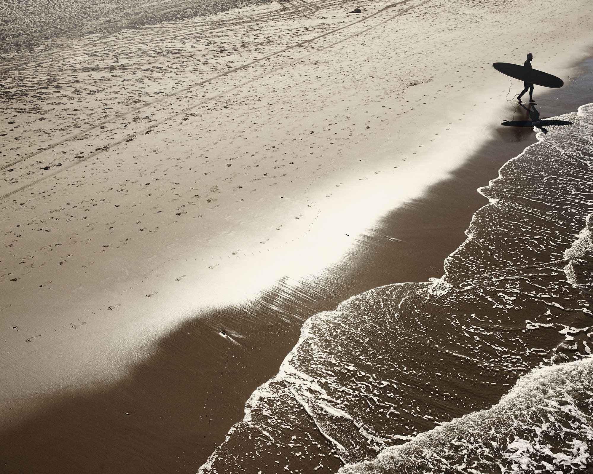 surfer2.jpg