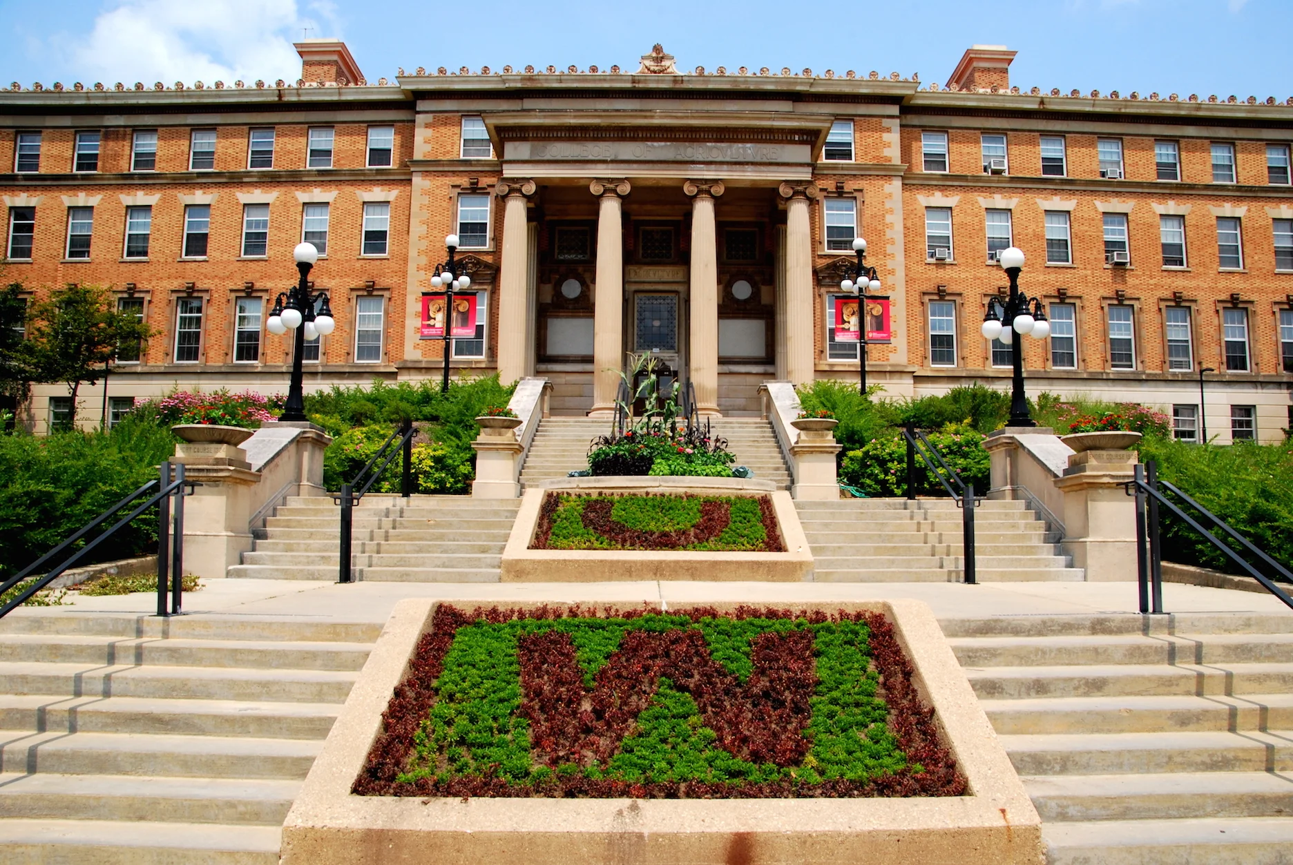 university of wisconsin, Madison.&nbsp; photo:&nbsp;youngryand/shutterstock