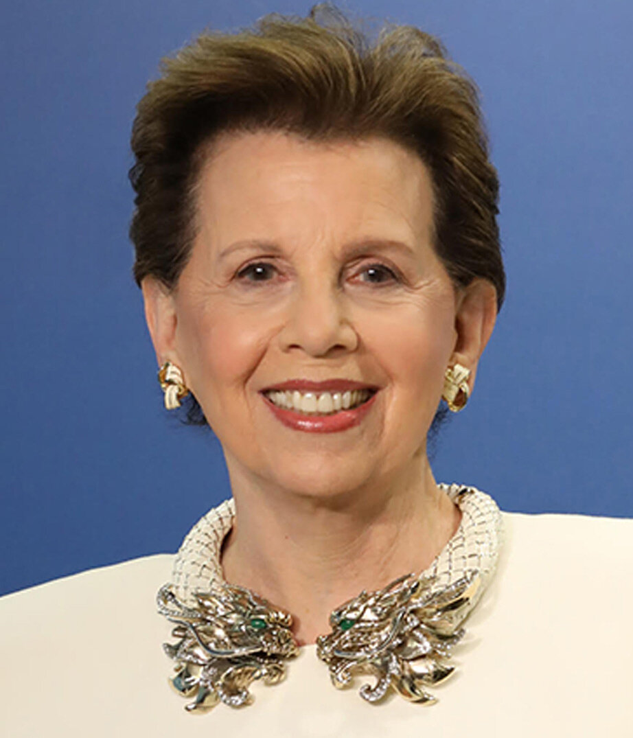 TOTALBANK CHAIR EMERITA ADRIENNE ARSHT