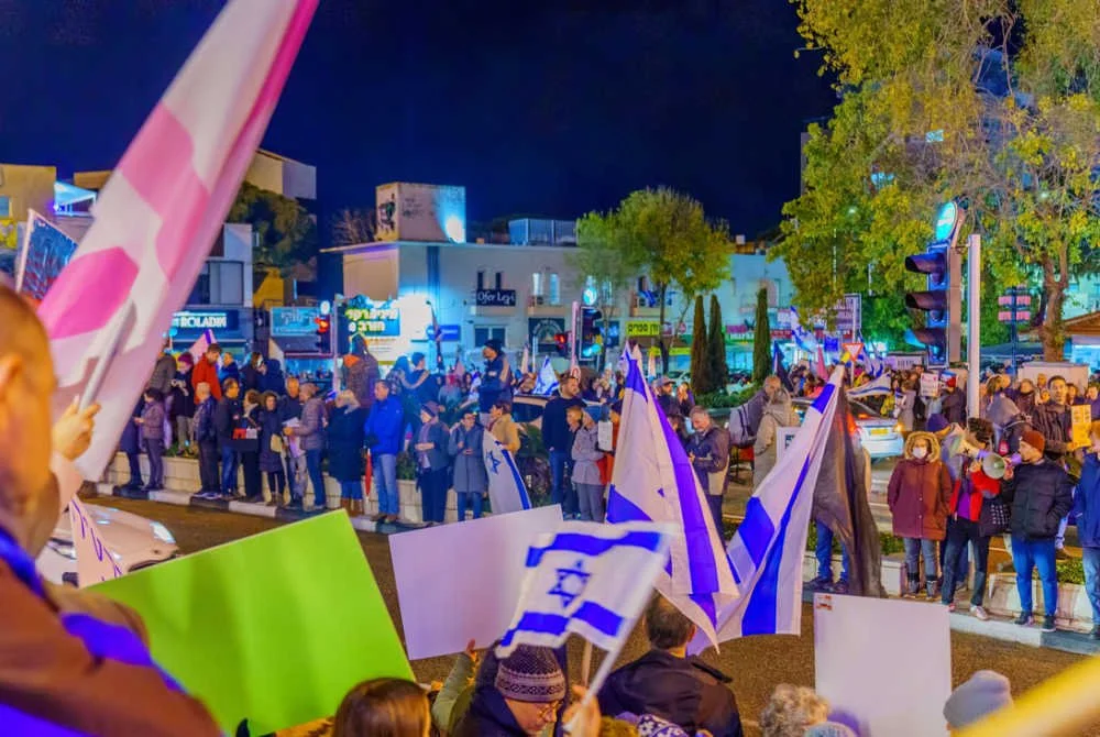 With the Right Wing in Charge in Israel, Jewish Donors Can't Afford to Turn Away