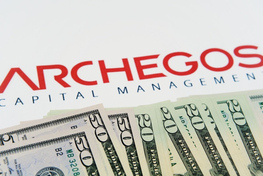 “Escape Pod.” Fraudster Bill Hwang’s Foundation Hired Co-Defendant, Paid Enormous Salaries