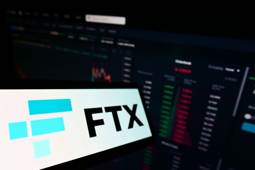Why Tom Brady and Gisele Bundchen could get burned in the FTX crypto  collapse
