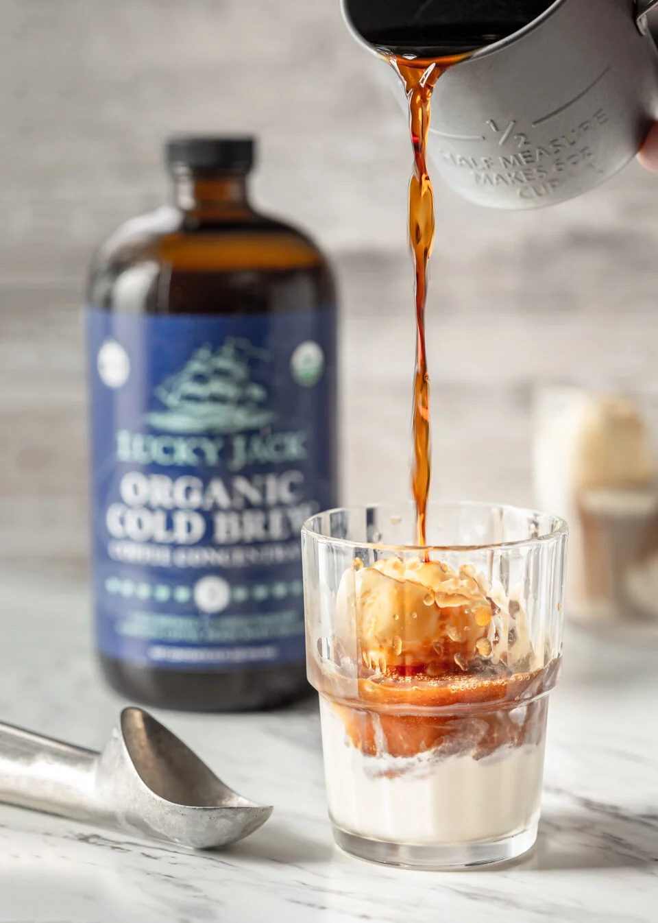 LuckyJackCoffee-2-Wide.jpg