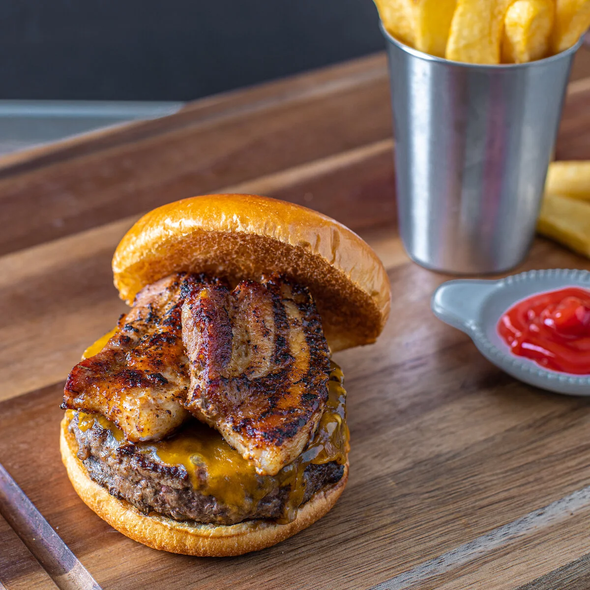 JHP_PLF_DryAgedBurgerwPorkBelly-5.jpg