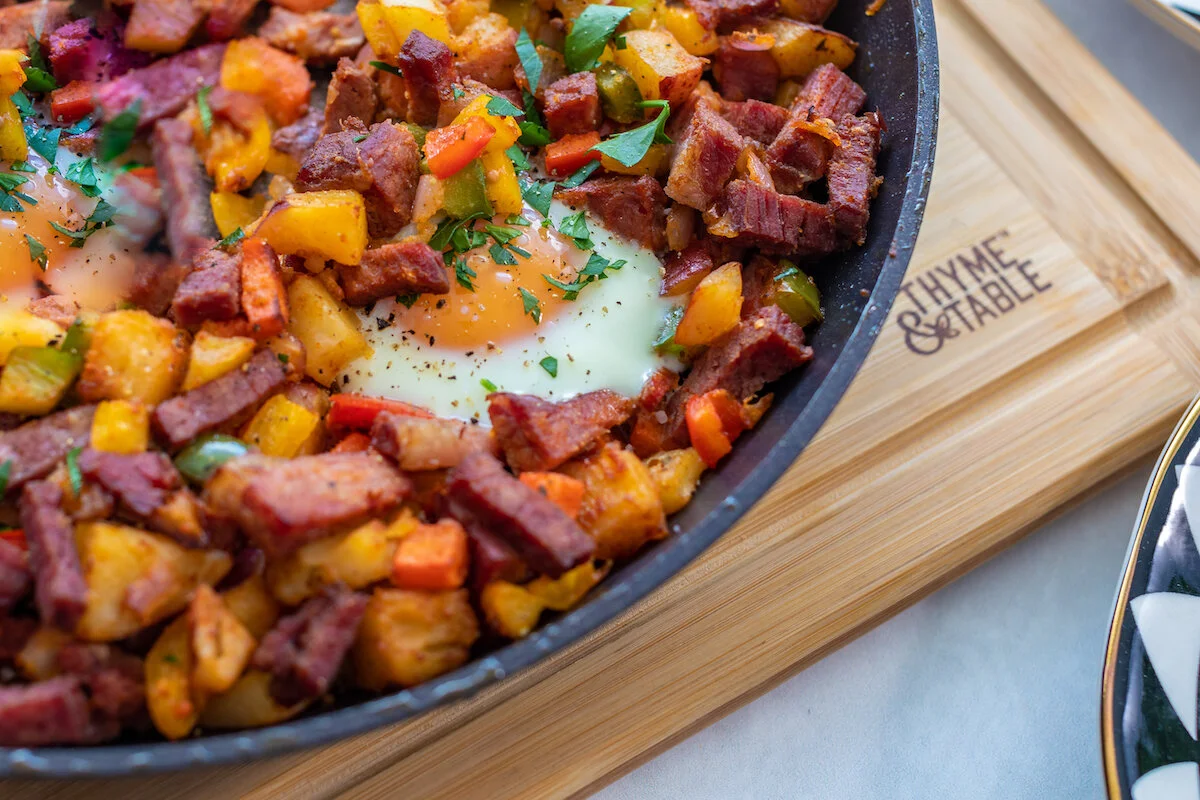 JHM_T_T_CornedBeefHash-20.jpg