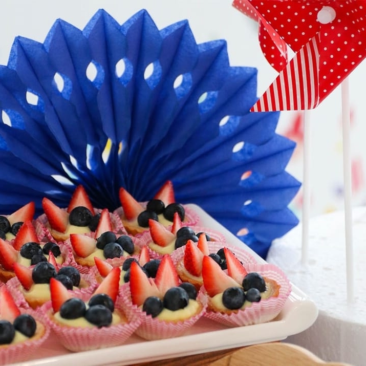 Dessert-Table-FlikFlak-Theme-Birthday-2-p-1080.jpeg
