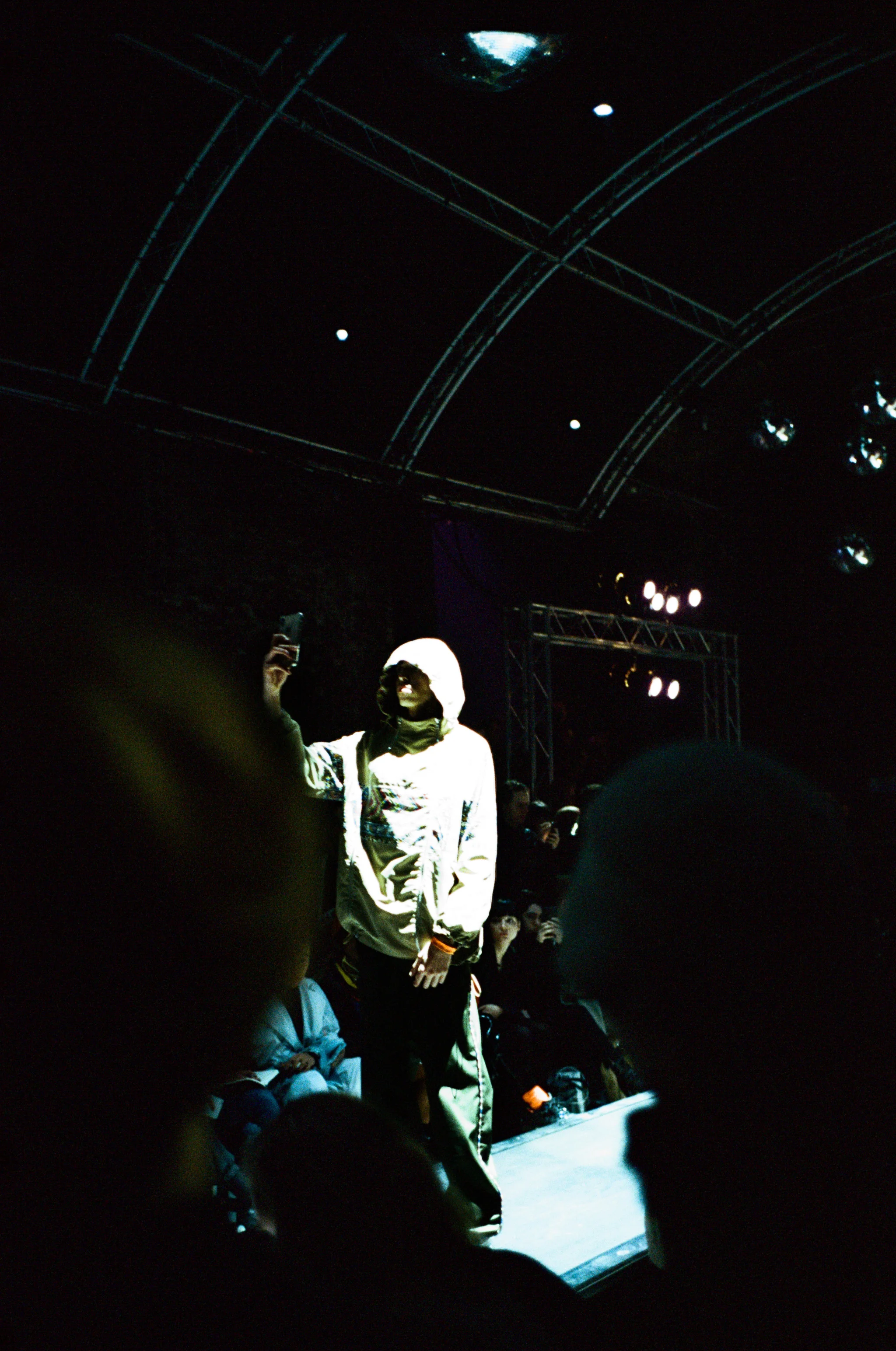 000057520033-RT.jpg