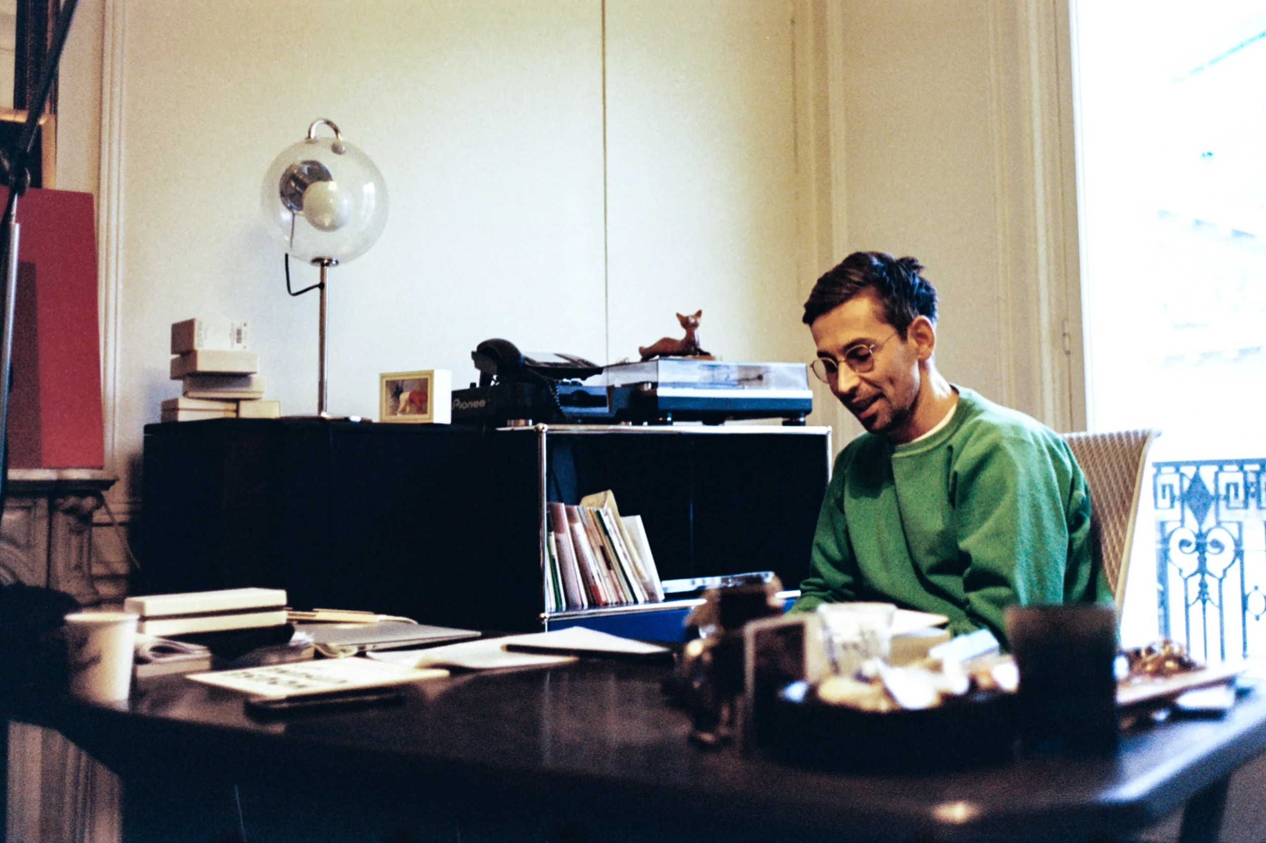 AA009A-2.jpg