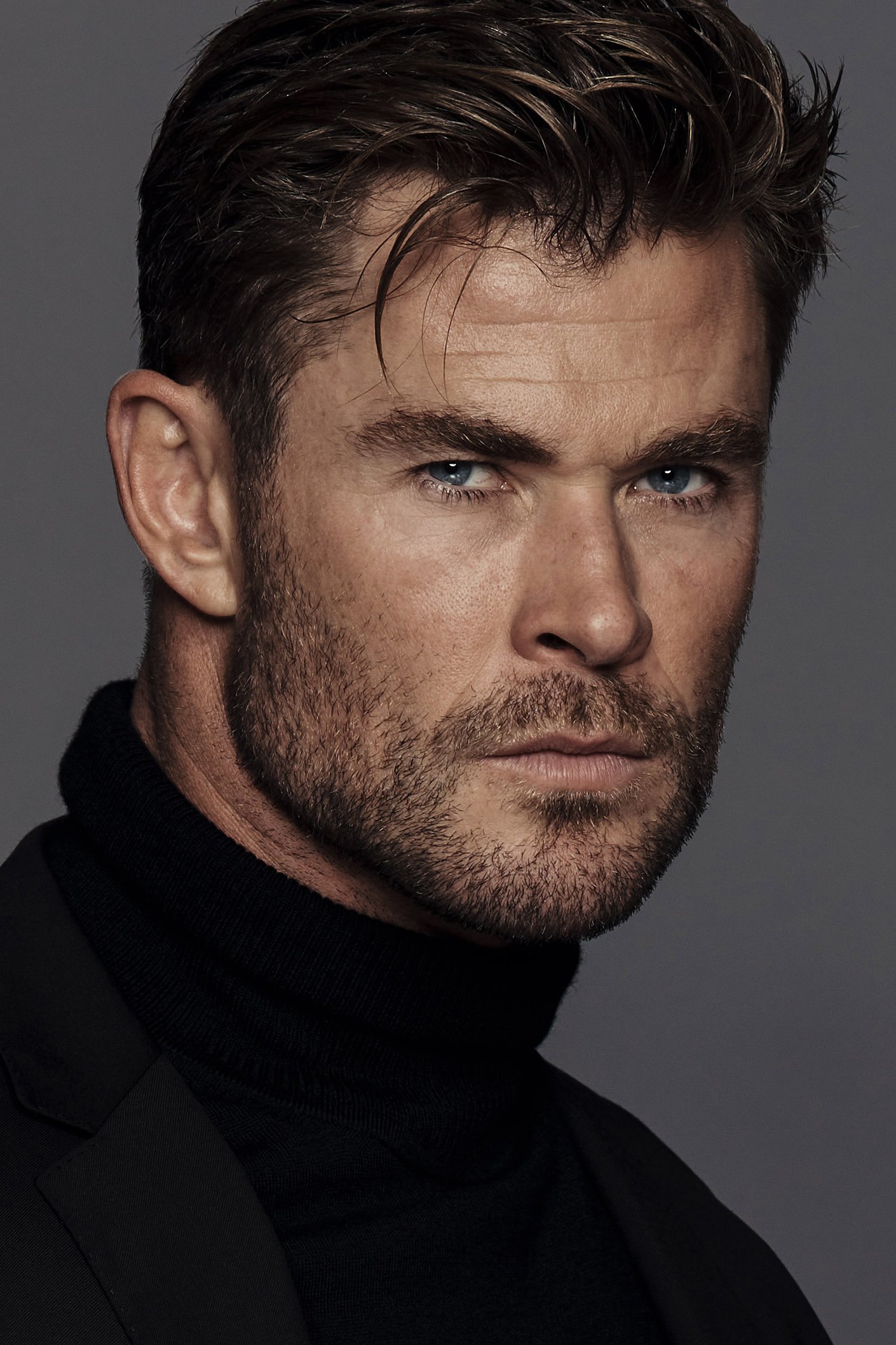 ChrisHemsworth_Web_CROP.jpg