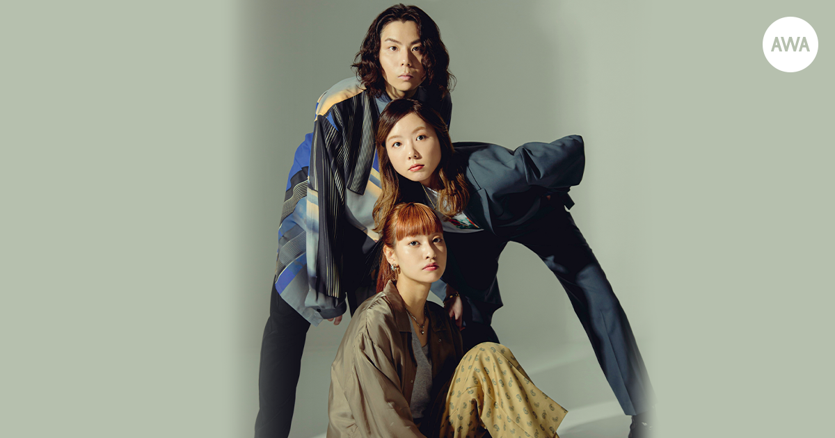 三位一体のニューカマー「Crispy Camera Club」が“新しい季節の始まりに聴きたい曲”をテーマに「AWA」でプレイリストを公開