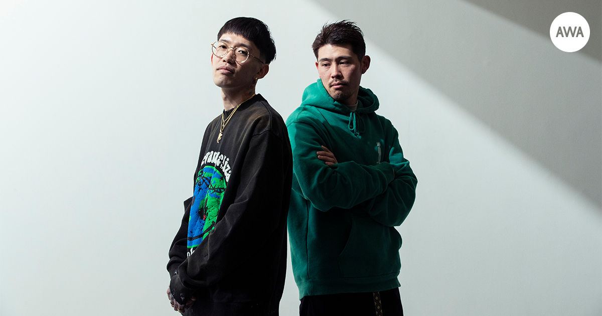 福岡を拠点に活動するラッパーのPEAVISと同郷のプロデューサーNARISKが“CHOICE OUR FUKUOKA”をテーマに「AWA」でプレイリストを公開