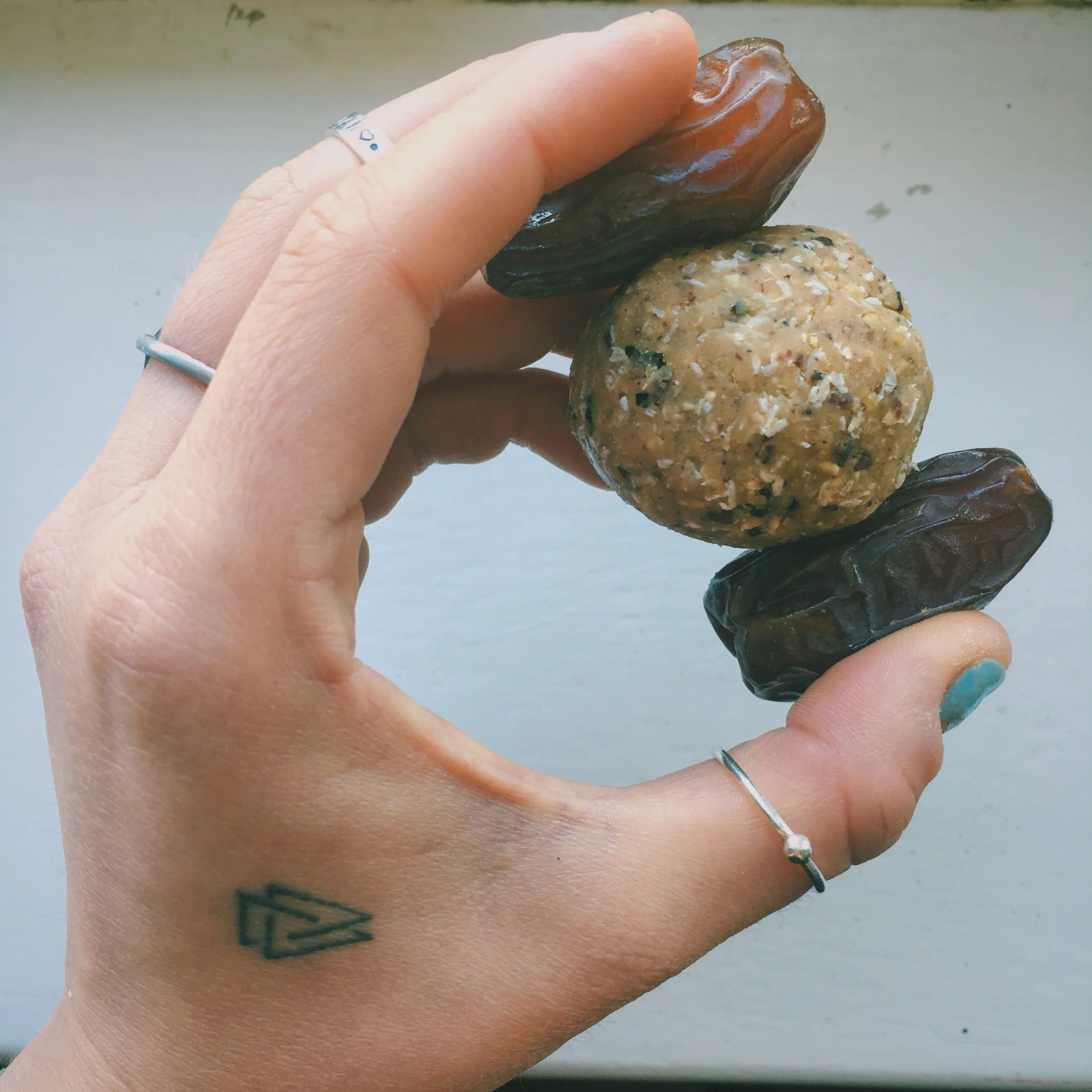 chickpea protein date balls with medjool dates 